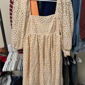 Storia Cream Floral Lace Long Sleeve Dress